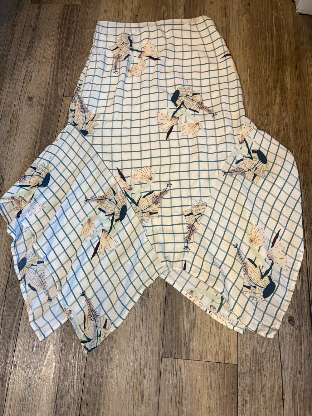 Vintage Adolfo Dominguez White Grid Midi Skirt with Floral Print